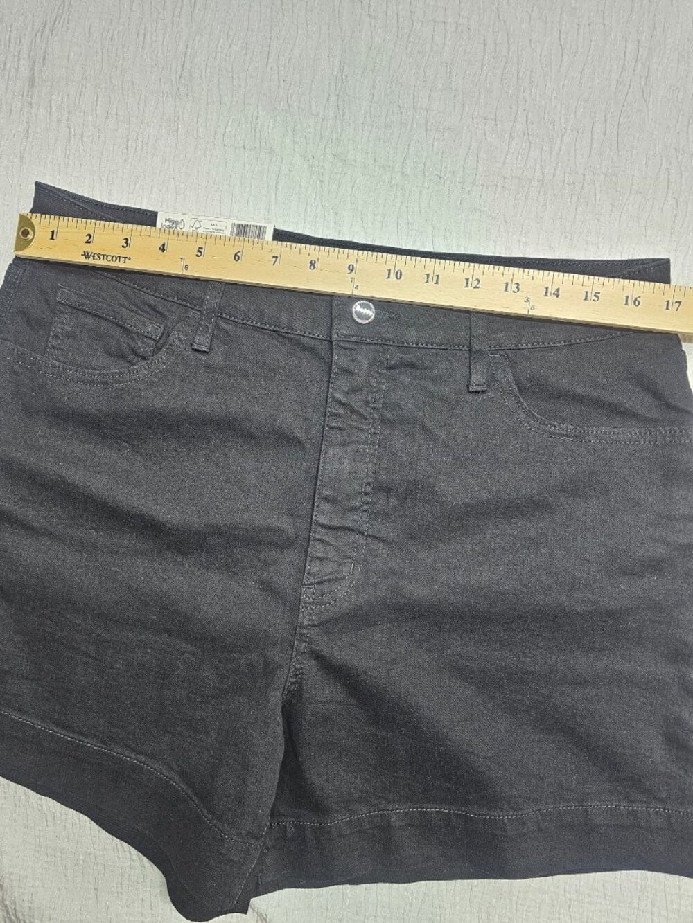 RM by Rebecca Minkoff Women's Relaxed Fit High Rise 90' s Short - Picture 4 of 10